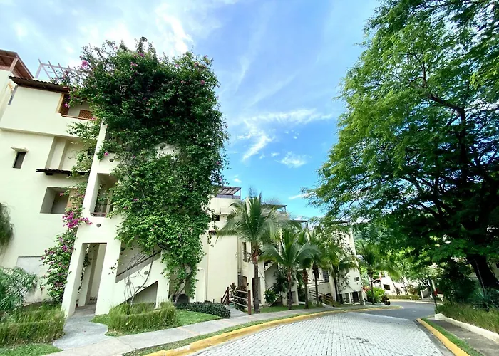 Coastal Breeze Retreat * Coco